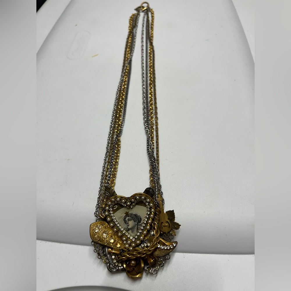 Maximal Art Vintage 2-tone Heart Cluster Necklace